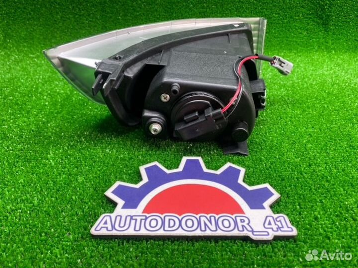 Фара противотуманная передняя левая Lexus Gx470