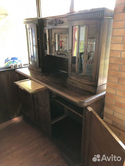 Старинный буфет