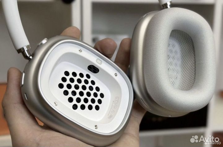AirPods MAX топовая версия