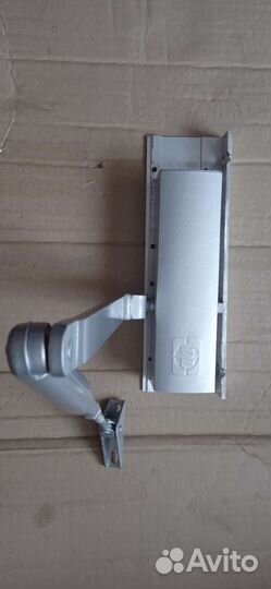 Доводчики дверные DL