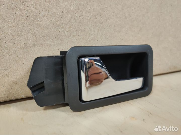 Ручка левой двери Ауди 80