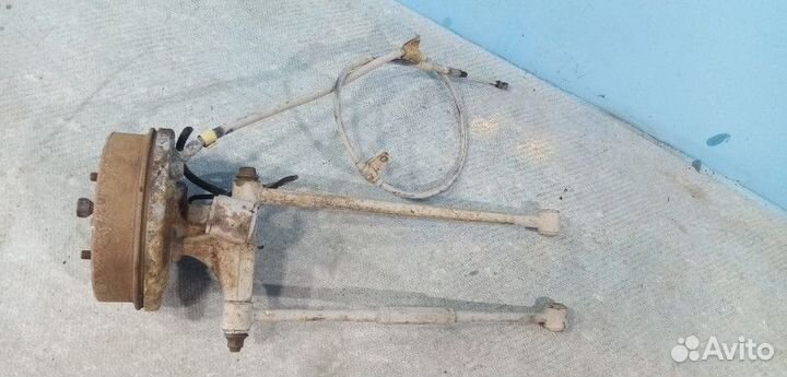 Кулак поворотный задний правый Toyota Corolla 8 (E