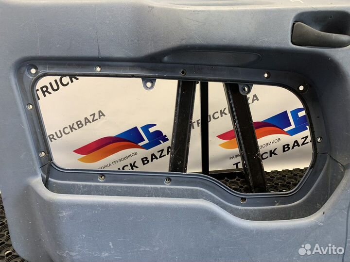 Обшивка двери левой Mercedes-Benz Actros