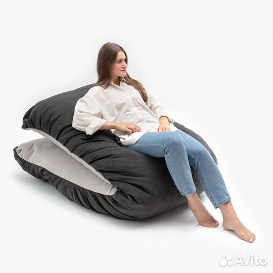 Бескаркасное кресло