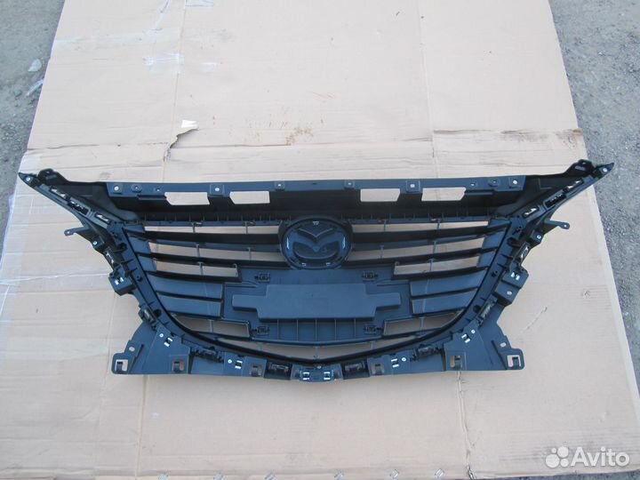 Решетка радиатора Тайвань Мазда 3 BM BN 2013-2016
