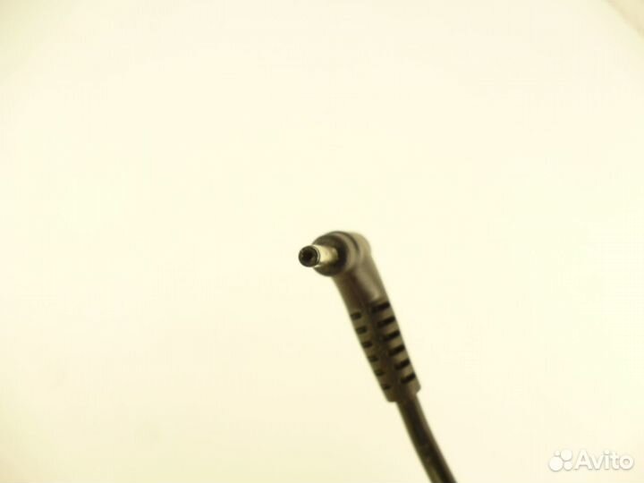 Новый блок питания Samsung 60W 19V 3.16A (3.0x1.1)