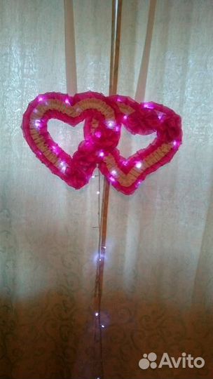 Свадебное украшение два сердца с гирлянда