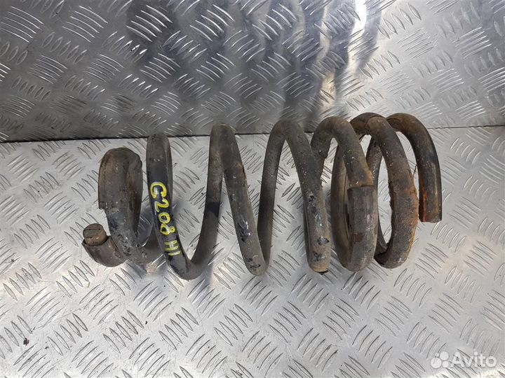 Пружина задняя Хендай Grand Starex H1