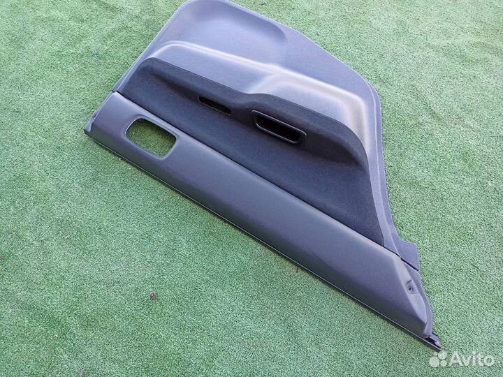 Обшивка двери задняя левая Mitsubishi Lancer 9