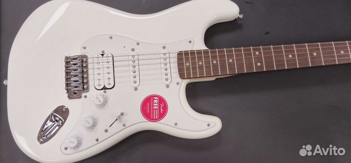 Fender squier bullet Stratocaster HSS Arctic White