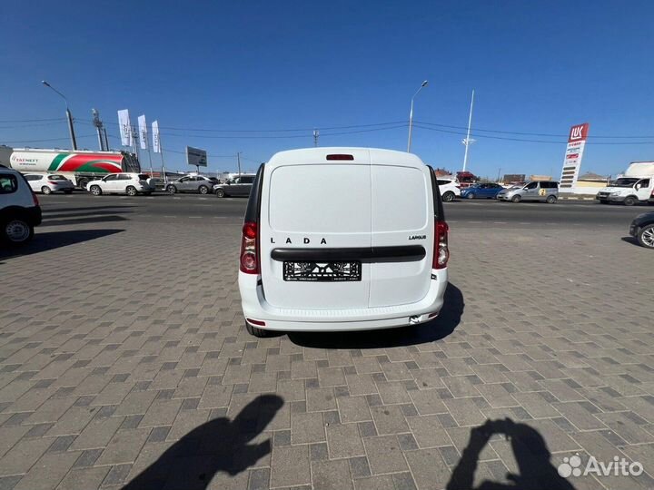 LADA Largus 1.6 МТ, 2024