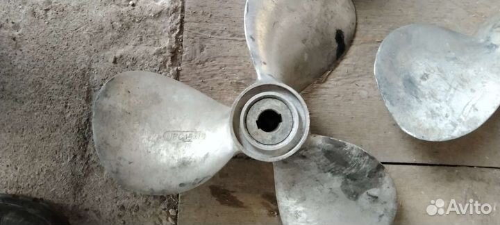 Винт для лодочного мотора