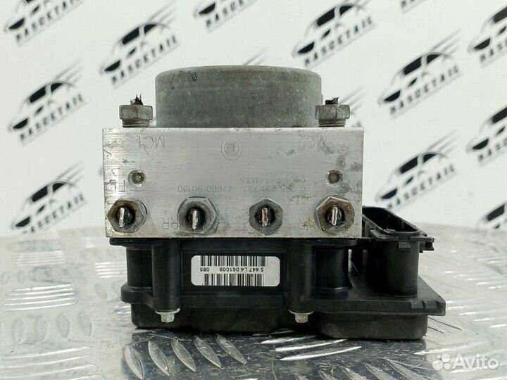 Блок ABS Nissan Note E11 HR16DE 2009