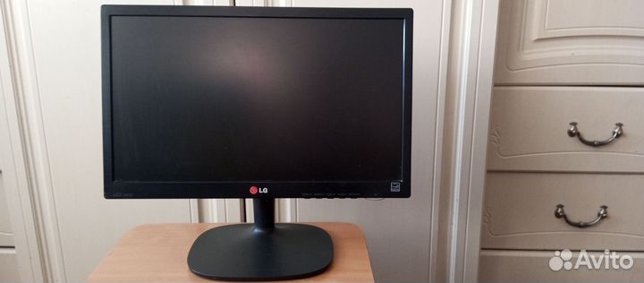 Монитор lg