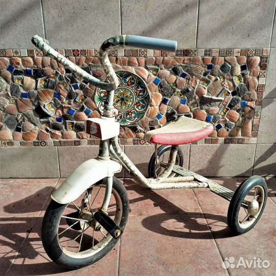 Детский трехколесный велосипед 