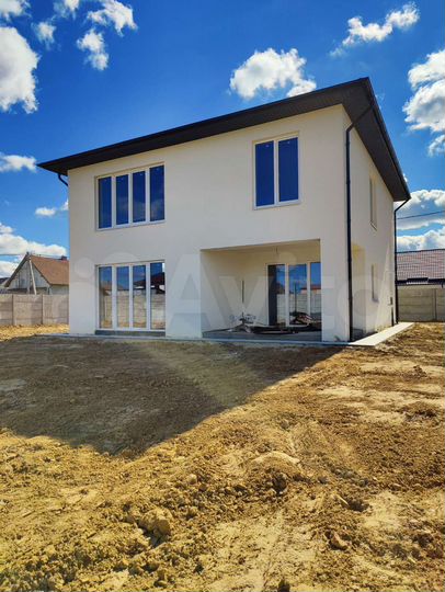 Дом 180 м² на участке 8 сот.