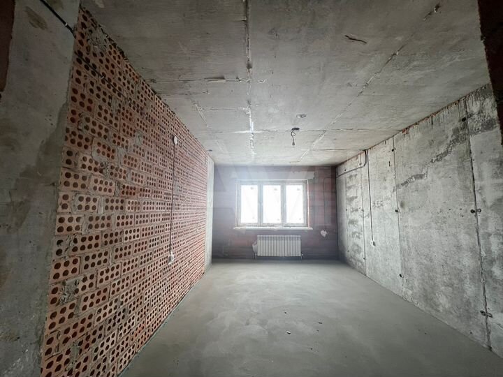 2-к. квартира, 70,6 м², 1/9 эт.