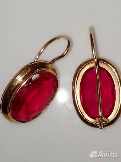 Золотые серьги