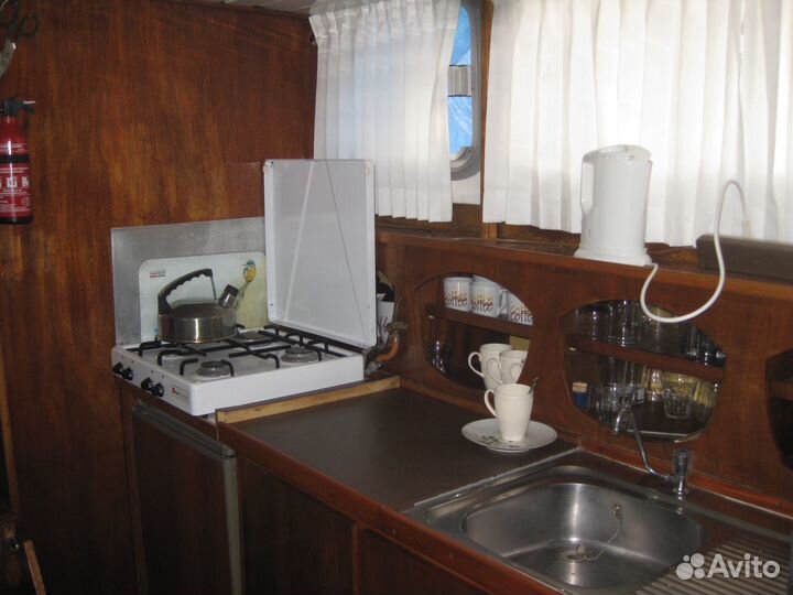 Голландская яхта