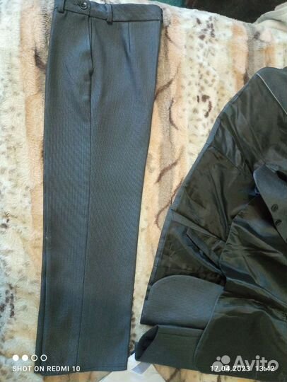 Костюм тройка