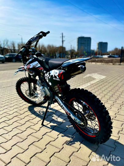 Питбайк Regulmoto seven medalist 19/16 140 кубов