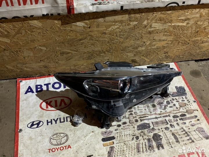 Правая фара Mazda CX-5