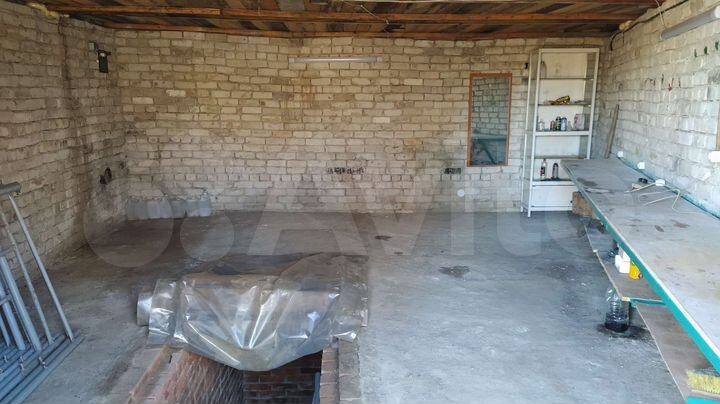 Гараж, > 30 м²