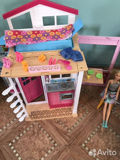 Барби домик и кукла