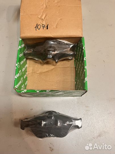 Колодки торм. диск. перед Ford Fiesta IV, V 95