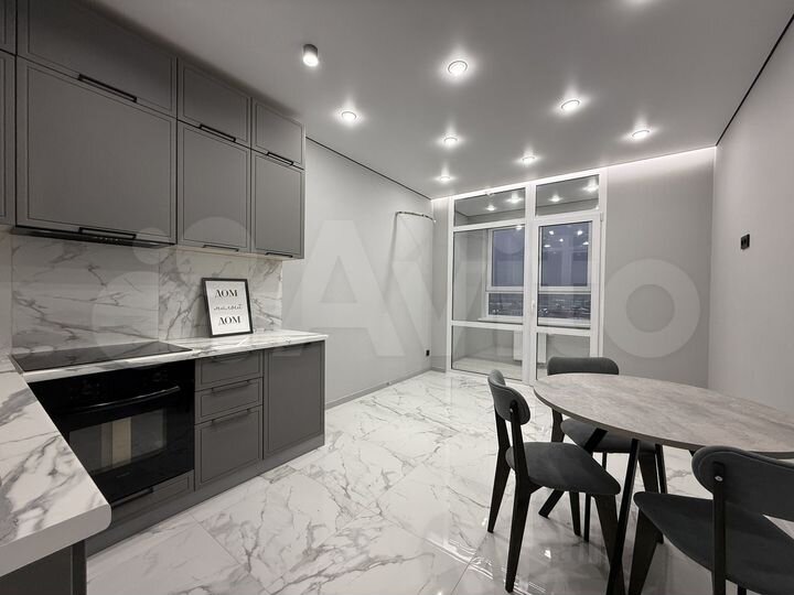 3-к. квартира, 65 м², 8/12 эт.