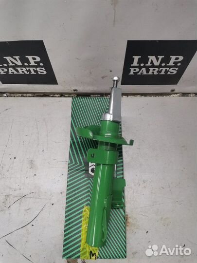 Амортизатор передний левый Mazda 3 Bk Bl 1.6