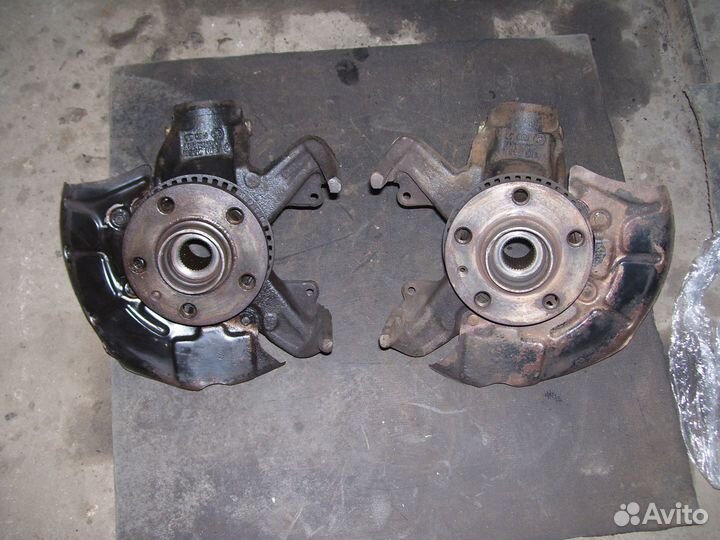 Шкода октавия повортный кулак