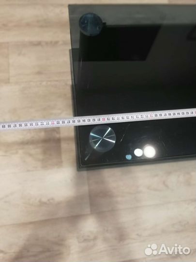 Стеклянная тумба под тв