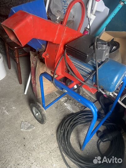Продам щепорез измельчитель веток