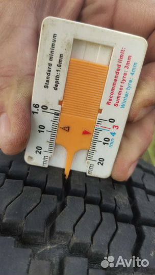 R13 Dunlop SP Sport 7010 A/S 175/70, PCD 4x98 DIA 56