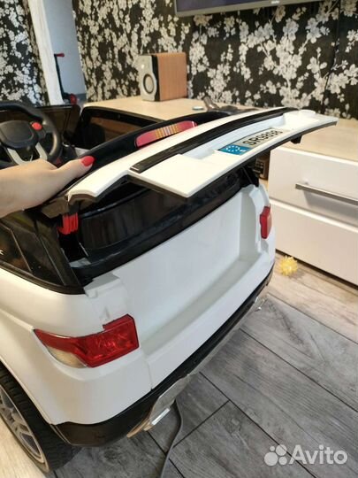 Детский электромобиль