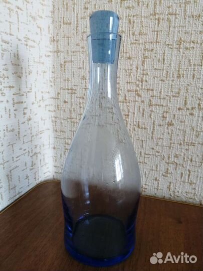 Бутылка синяя