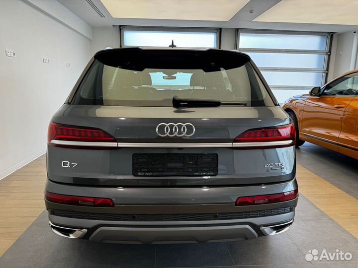 Audi Q7 3.0 AT, 2022