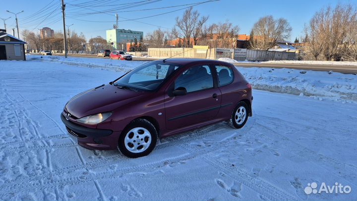 Peugeot 206 1.4 AT, 1999, 150 000 км