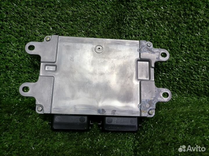 Блок управления двигателем L5-VE L516-18-881A Mazd