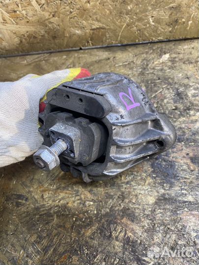 Подушка двигателя bmw 3 E90 N47D20C