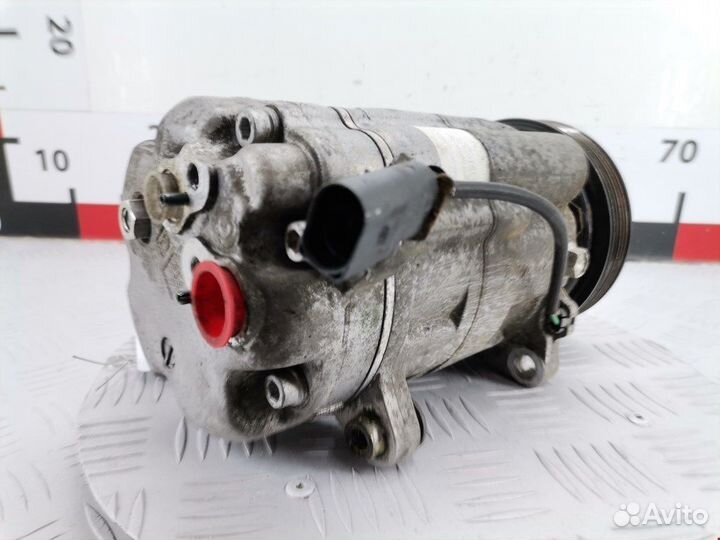 Компрессор кондиционера для Volkswagen Golf 4