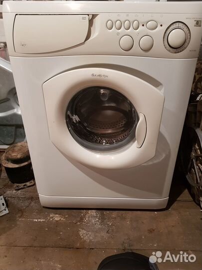 Стиральная машина аристон