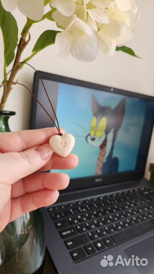 Украшение на шею