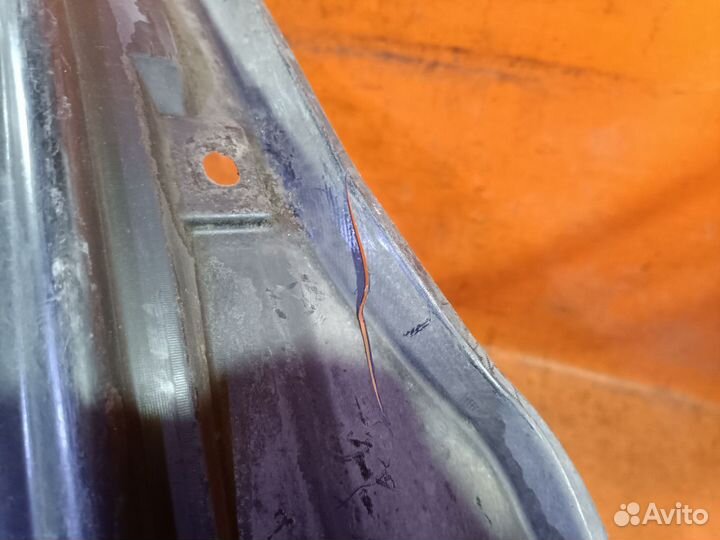 Подкрылок Honda Elysion RR1 передний правый