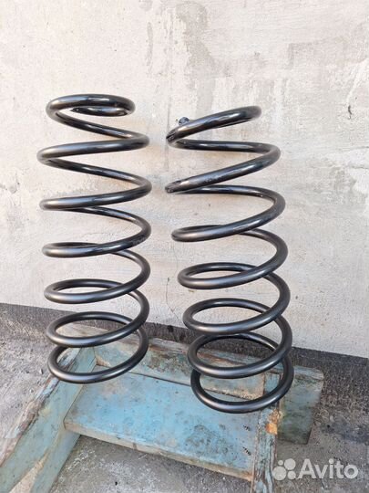 Пружины VW golf 4 усиленные KYB RC1695 K-Flex