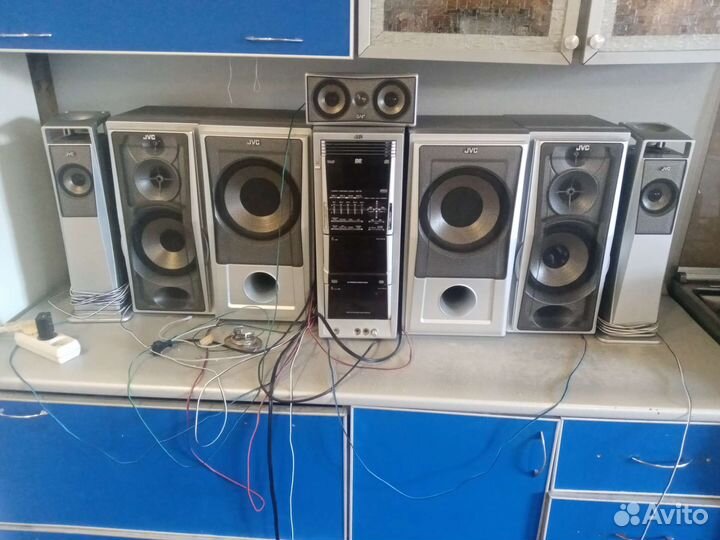 Музыкальный центр