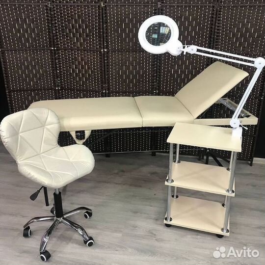 Складные массажные столы кушетки. В наличии