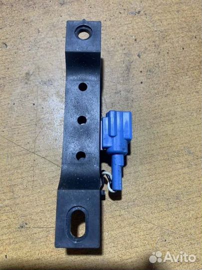 Антенна Infiniti Qx56 VK56VD 5.6L 2013