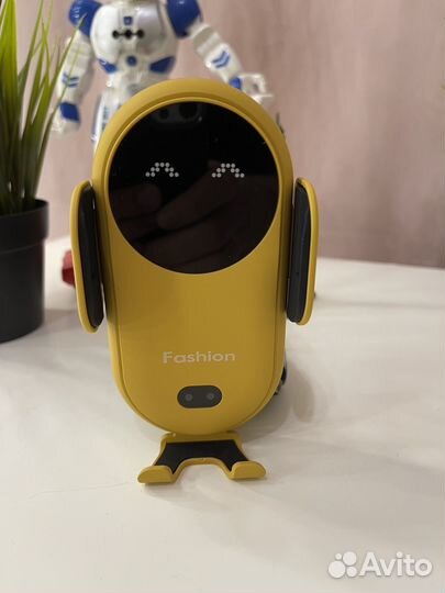 Держатель для телефона в машину